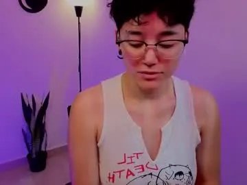 jeroharper — GOAL: Sloppy blowjob [77 tokens remaining] I'm Jero, Welcome to my room! #strapon #hairy #sph #cei #hairyarmpits