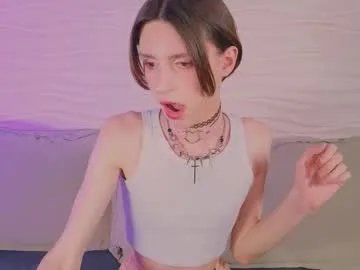 kira_long on Chaturbate