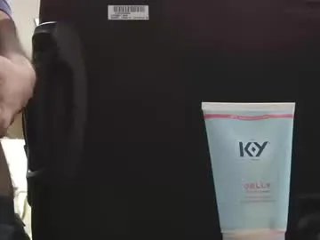 la_guyy on Chaturbate