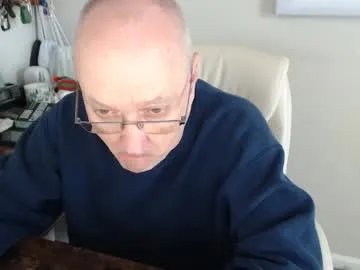 millenium0129 on Chaturbate