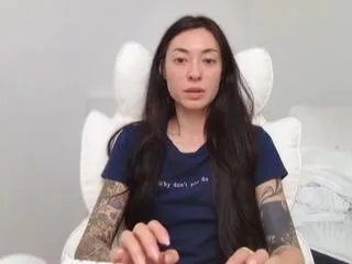 daisy_luu on Flirt4Free