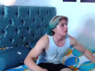 erick_lion on Flirt4Free