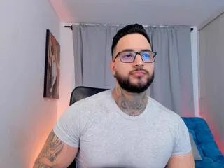 max_dic on Flirt4Free