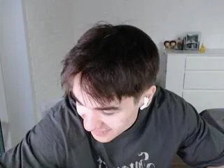 mick_love on Flirt4Free