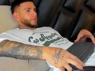 robert_croy on Flirt4Free