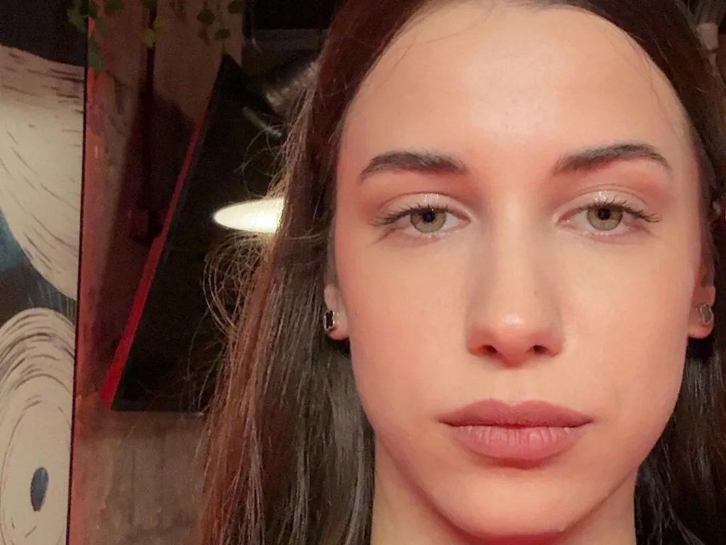 AllenWingham — thoughts, silence, and rare yet precise impulses. It's important for me to feel alive and real, not performed. 