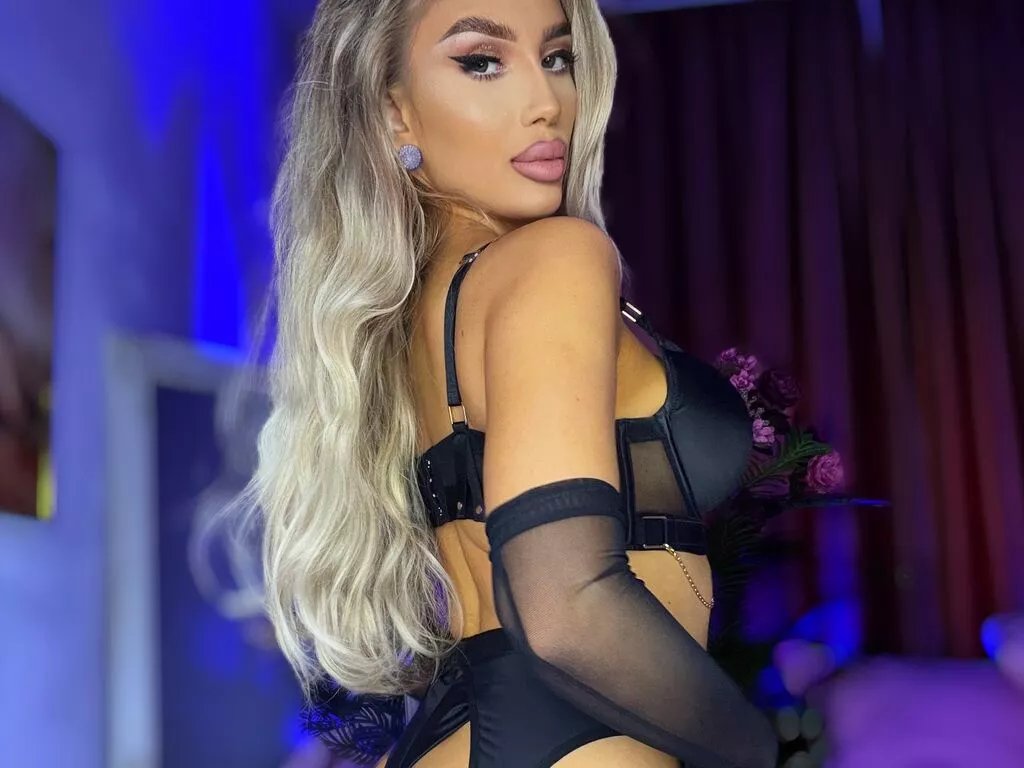 DalidaSelena — I like to travel , i like dressing nice , nice people 