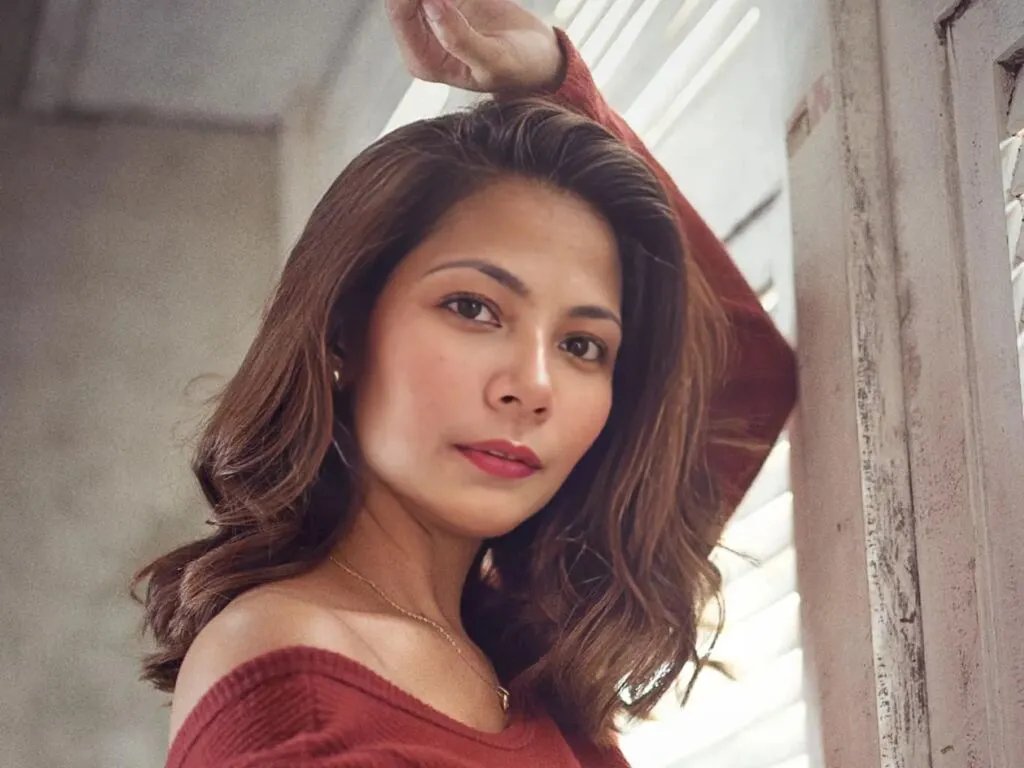 JadeScarlette — Hygiene, style, body language, and how he makes her feel around him.