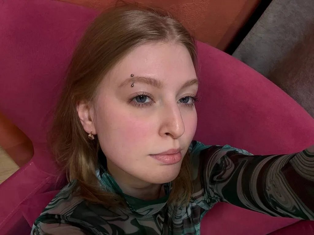 LanaRoxy — Group on LiveJasmin