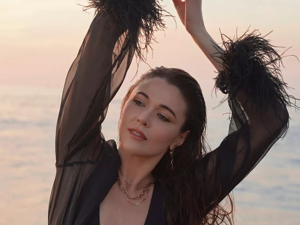 Milanas — ice cream on my body