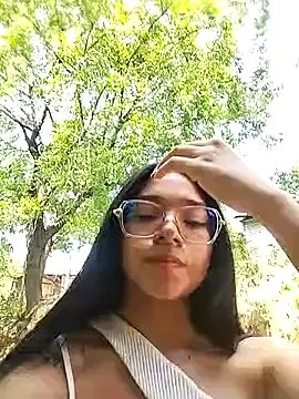 -VICKKY on StripChat