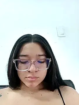 -VICKKY — tits out