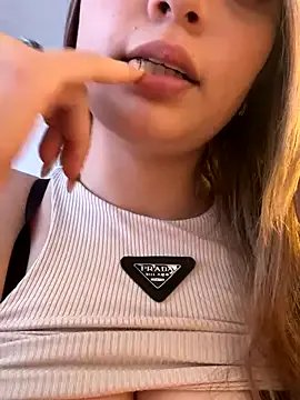 __Lorelain__ on StripChat