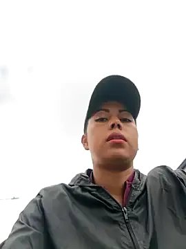 _andrea30 on StripChat