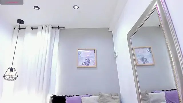 _sofia_cruz on StripChat