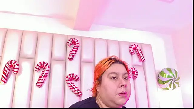 aandreaperez on StripChat