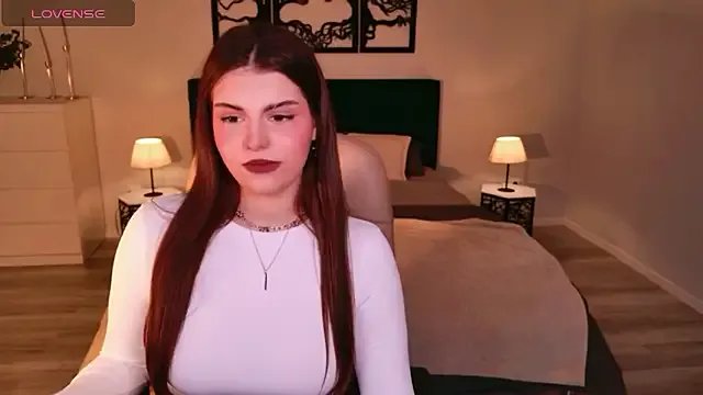 AdeliaKiss on StripChat