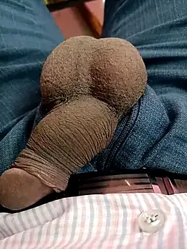 adicma123 on StripChat