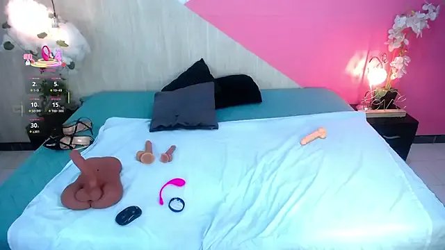 adisson_petite1 on StripChat