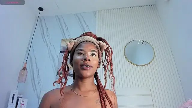 Afro_Luna on StripChat