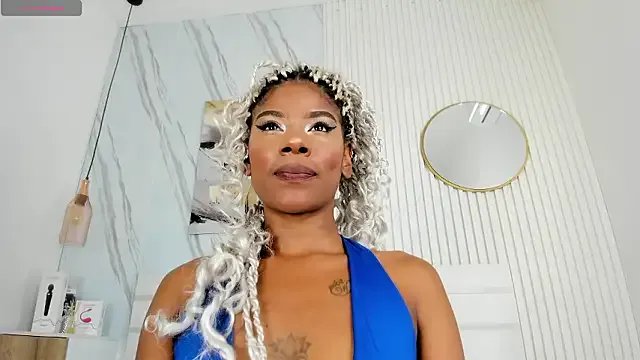 Afro_Luna on StripChat