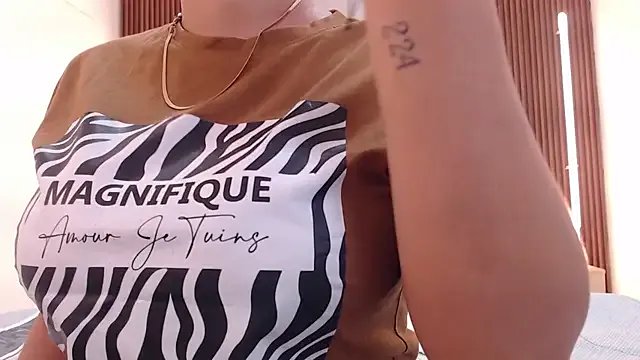 aixa_show on StripChat