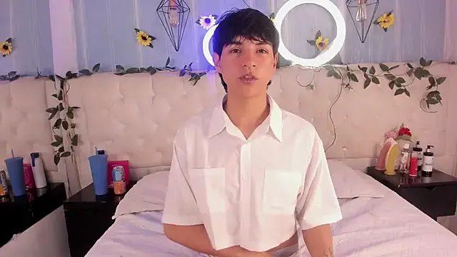 AleAurarashi on StripChat