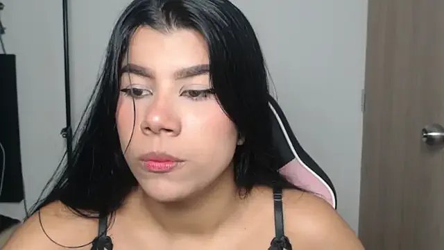 AlejandraScott on StripChat