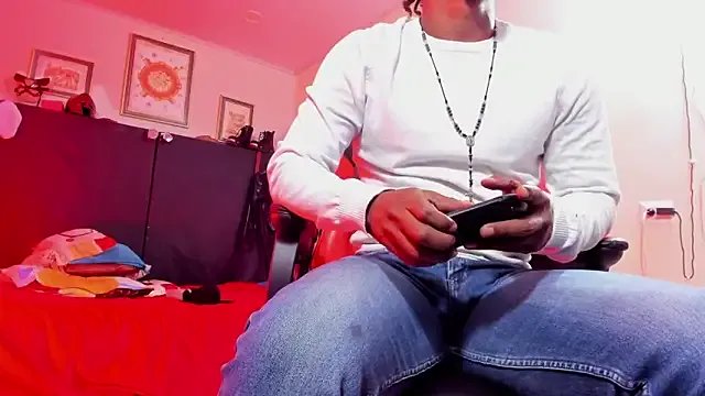 AlejoKhalifa_ on StripChat