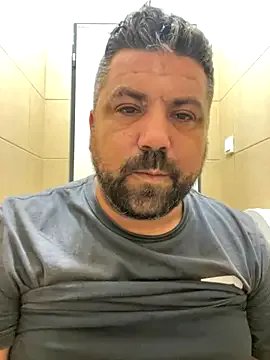 Alexander18edd on StripChat