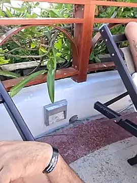 Alexis21821 on StripChat