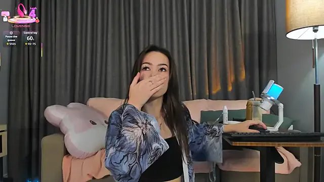 AliceCloudy on StripChat