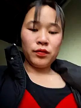 ALIENHR38 on StripChat