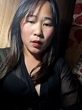 ALIENHR38 on StripChat