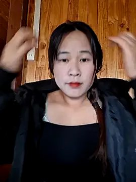 ALIENHR38 on StripChat