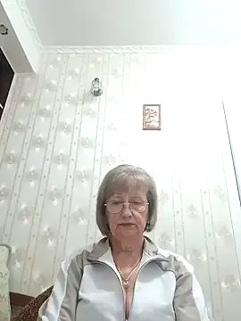 AlikaSwan5821 on StripChat