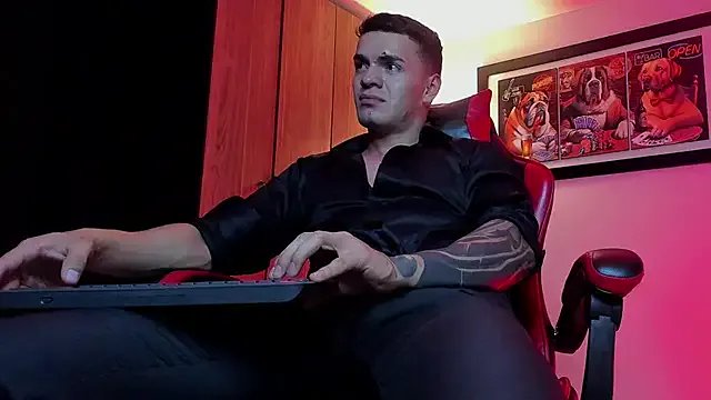 ALPHA_DOMINUS_ on StripChat