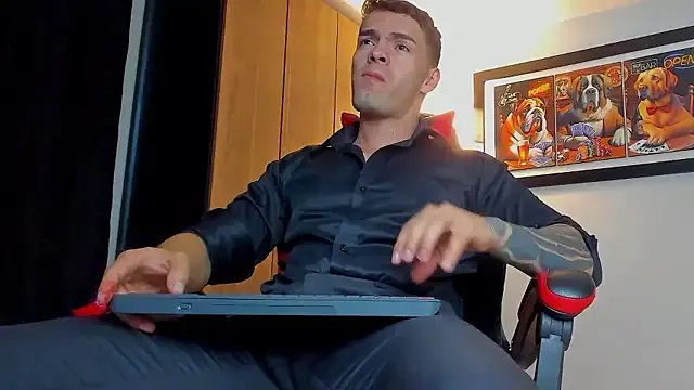 ALPHA_DOMINUS_ on StripChat