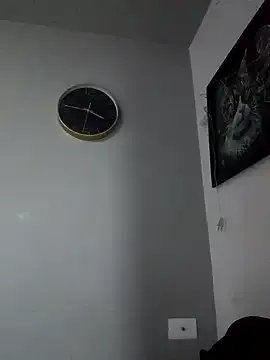 AmberGold- on StripChat