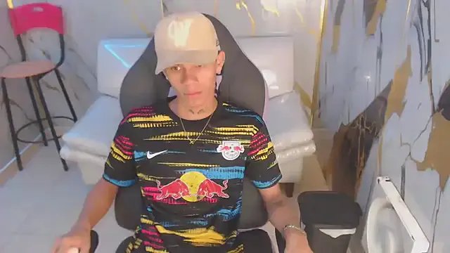 andy_dan18 on StripChat