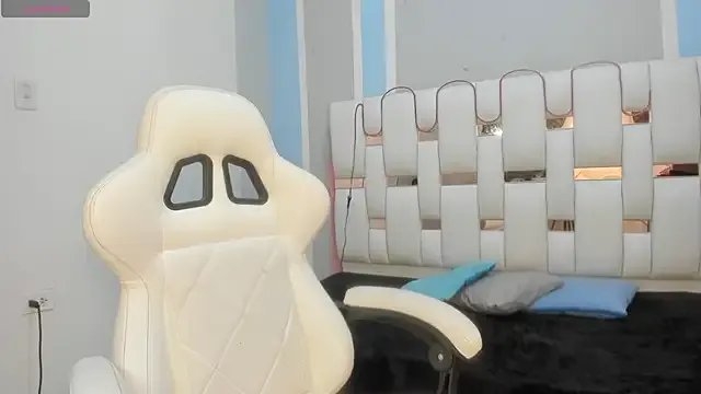 AndyKings_1 on StripChat