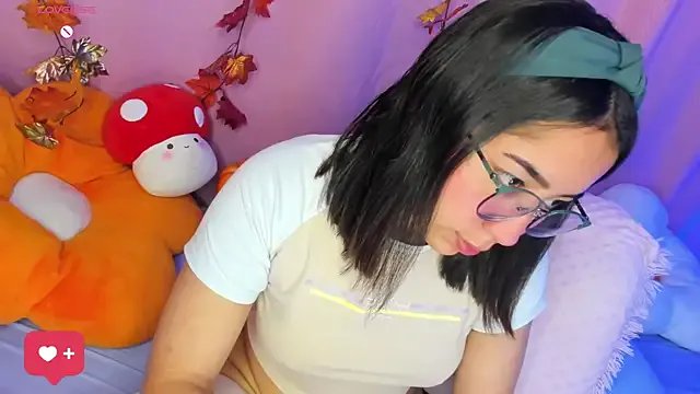 anni_ross on StripChat