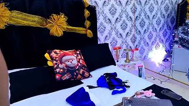 Becca_Grims on StripChat