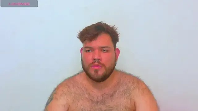 big_bearr on StripChat