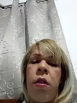 blondebitchlitle on StripChat
