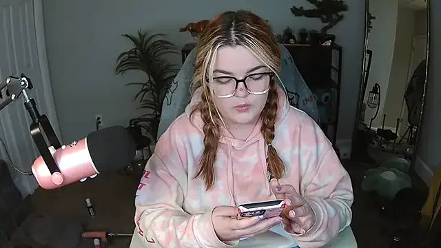 Brivana — Fully naked & orgasm show <3