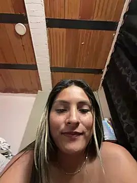 Cami_Leon2 on StripChat