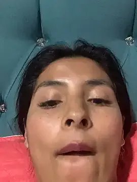 Cami_Leon2 on StripChat