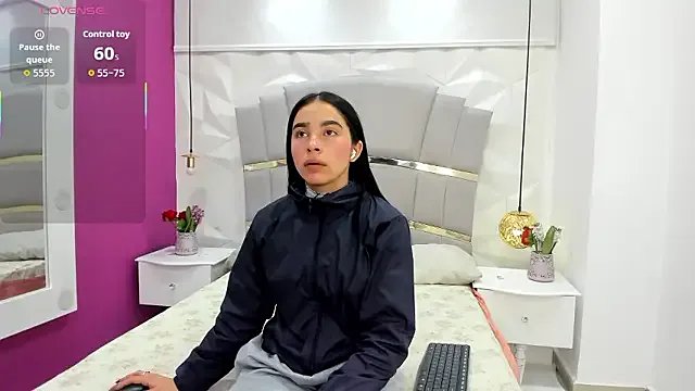 CandySays on StripChat