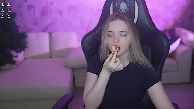 Cassy-Celestial_ on StripChat